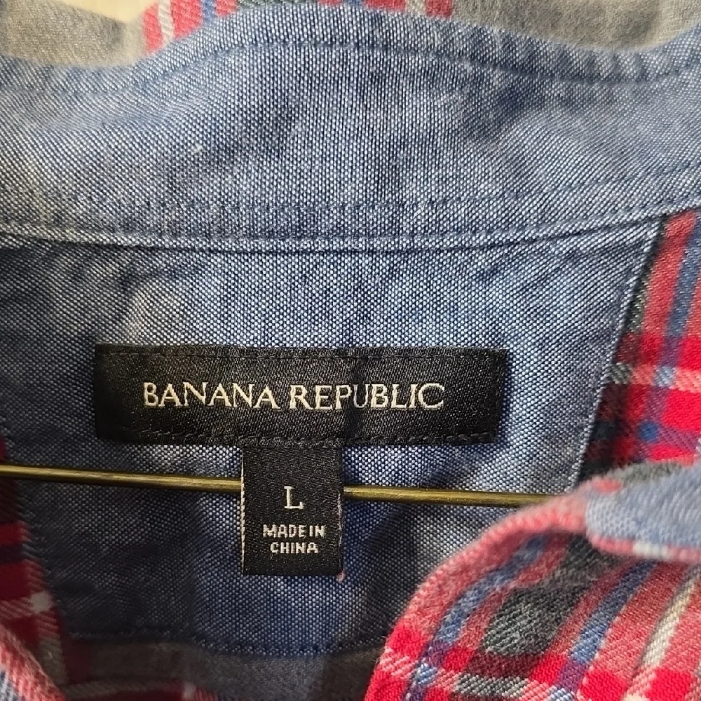 Banana Republic Gray and Red Plaid Casual Shirt